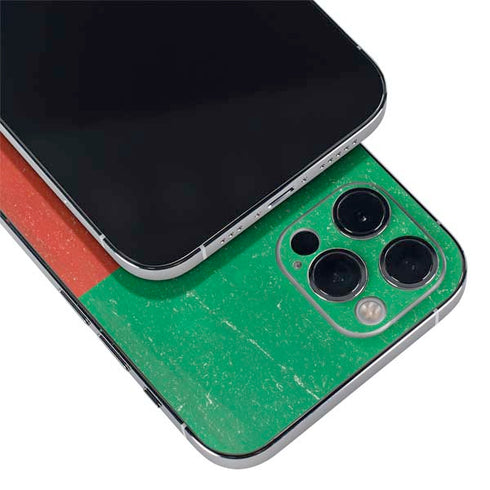 Cameroon Flag Distressed iPhone 12 Pro Max Skin